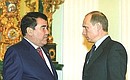 С Президентом Туркменистана Сапармуратом Ниязовым.