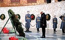 On the 80th anniversary of the victory in the Battle of Stalingrad, Vladimir Putin laid a wreath at the Eternal Flame in the Hall of Military Glory on Mamayev Kurgan. Photo: Press Office of the Volgograd Region Governor