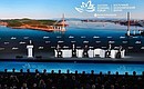 Пленарное заседание XI Восточного экономического форума.