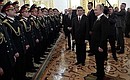 After the official reception to mark the 72d anniversary of Victory in the 1941–1945 Great Patriotic War the President spoke with members of the Aleksandrov Song and Dance Ensemble of the Russian Army who were invited to the reception. Mr Putin congratulated its members and leader Colonel Gennady Sachenyuk on the holiday.