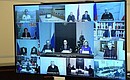 Участники заседания Совета по развитию гражданского общества и правам человека (в режиме видеоконференции).