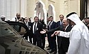 С Наследным принцем Абу‑Даби, заместителем Верховного главнокомандующего вооружёнными силами Объединённых Арабских Эмиратов Мухаммедом бен Заидом Аль Нахайяном перед отъездом в аэропорт.