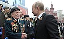С ветеранами Великой Отечественной войны на военном параде на Красной площади в ознаменование 67-й годовщины Победы в Великой Отечественной войне.