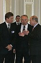 С Президентом Казахстана Нурсултаном Назарбаевым и председателем правления ОАО «Газпром» Алексеем Миллером (справа налево).