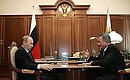 Рабочая встреча с полномочным представителем Президента в Дальневосточном федеральном округе Камилем Исхаковым.