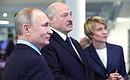 В образовательном центре «Сириус». С Президентом Республики Беларусь Александром Лукашенко и директором центра Еленой Шмелёвой.