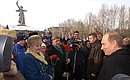 President Putin visiting Mamai Hill together with veteran defenders of Stalingrad.