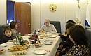On December 31, while on his way from Chita to Khabarovsk, Vladimir Putin met with the family of contract soldier Bair Banzaraktsayev, who died while taking part in the relief operation following the flooding in the Far East. The President invited the family to the New Year’s reception. Mr Banzaraktsayev’s family arrived in the regional capital together with Vladimir Putin on the presidential plane.