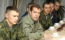 Встреча с военнослужащими, отличившимися в ходе учения «Запад-2009».