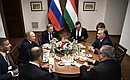 Российско-венгерские переговоры в узком составе.