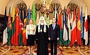 Дмитрий и Светлана Медведевы поздравили Патриарха Московского и всея Руси Кирилла с Днём тезоименитства.