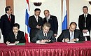 In the presence of Mr Putin and Prime Minister of Thailand Mr Shinawatra an Agreement on Strategic Cooperation between OAO Gazprom, Vnesheconombank and Thai company PTT Public Company Limited was signed.