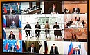 Участники заседания Президиума Госсовета и Агентства стратегических инициатив (в режиме видеоконференции).