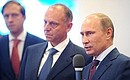 Владимир Путин по видеосвязи принял участие в запуске дуговой электросталеплавильной печи на Таганрогском металлургическом заводе.