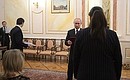 Президент вручил вдовам сотрудников, погибших при испытаниях под Северодвинском, ордена Мужества, присужденные посмертно.