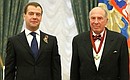 Орденом «За заслуги перед Отечеством» III степени награждён артист Государственного академического театра имени Моссовета Сергей Юрский.