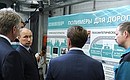 Владимир Путин ознакомился с работой завода «Воронежсинтезкаучук».