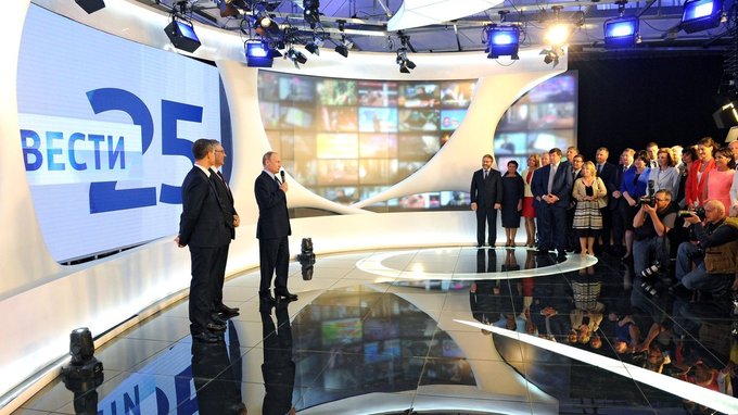 Владимир Путин поздравил коллектив ВГТРК с 25-летием начала телевещания