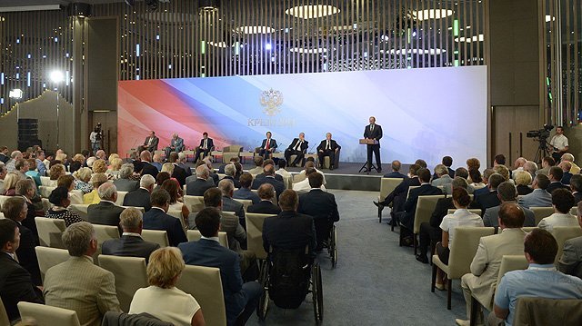Вступительное слово на встрече с членами фракций политических партий в Государственной Думе