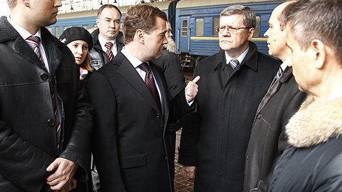 Дмитрий Медведев ознакомился с мерами безопасности на железнодорожном транспорте