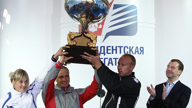 Выступление на церемонии вручения Кубка Президента России по гребным видам спорта