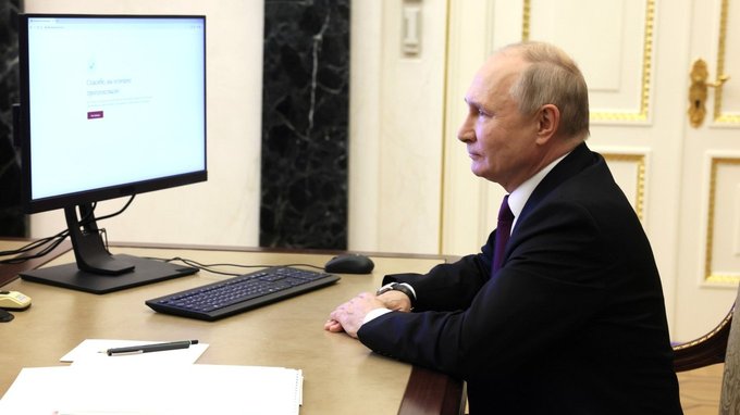 Владимир Путин проголосовал на выборах мэра Москвы