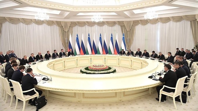 Начало российско-узбекистанских переговоров в расширенном составе
