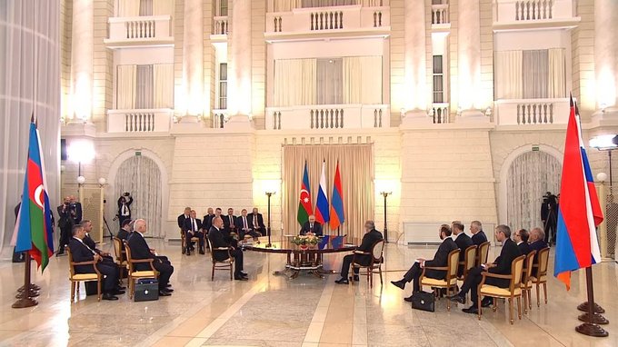 Трёхсторонние переговоры с Президентом Азербайджана и Премьер-министром Армении