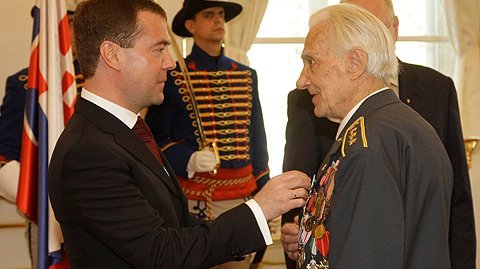 Выступление на церемонии награждения ветеранов Второй мировой войны государственными наградами России и Словакии
