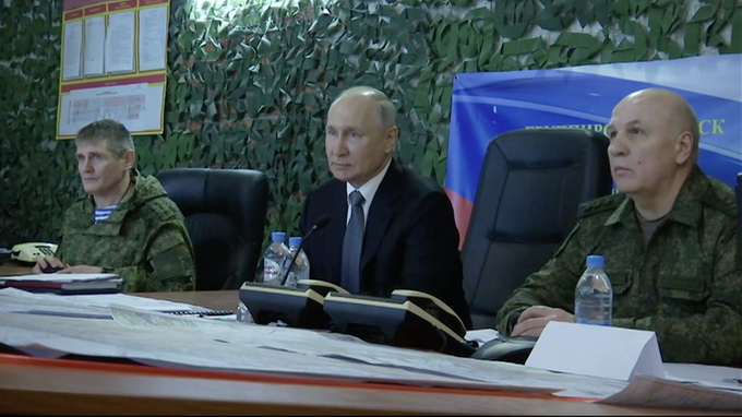 Владимир Путин посетил штаб группировки войск «Днепр» и штаб национальной гвардии «Восток»
