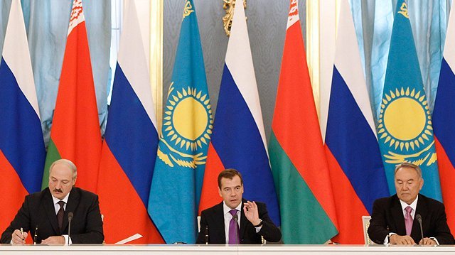 Пресс-конференция по итогам встречи президентов России, Республики Беларусь и Казахстана
