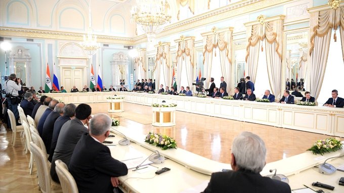 Выступление на встрече с представителями деловых кругов России и Индии