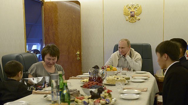 Встреча с семьёй Баира Банзаракцаева, погибшего при ликвидации последствий наводнения на Дальнем Востоке