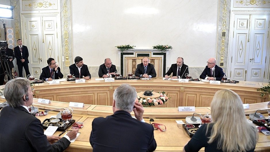 Встреча с главами мировых информагентств • Президент России