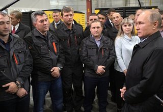 Президент посетил Челябинский компрессорный завод