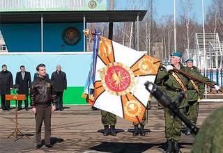 Выступление на церемонии награждения 45-го отдельного гвардейского ордена Александра Невского полка специального назначения Воздушно-десантных войск орденом Кутузова