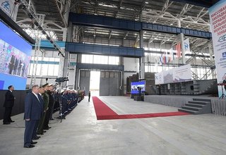 Владимир Путин принял участие в церемонии закладки боевых кораблей Военно-Морского Флота