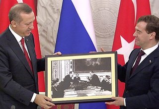 Пресс-конференция по итогам заседания российско-турецкого Совета сотрудничества высшего уровня