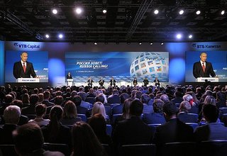 Video of the Development of Russia: In Search of New Opportunities plenary session