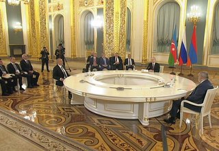 Встреча с Президентом Азербайджана и Премьер-министром Армении
