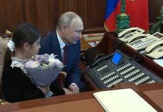 Владимир Путин встретился с Раисат Акиповой