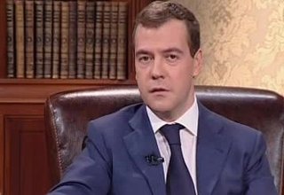 Беседа ведущего программы «Вести недели» Евгения Ревенко с Дмитрием Медведевым